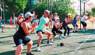 Didim'de güne zinde başlamanın formülü: Açık havada ücretsiz spor dönemi