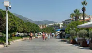 Marmaris limanında dev hareketlilik: Binlerce turist şehre akın etti