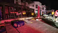 Bodrum'da korkutan kaza: Lüks otomobil dükkanın içine daldı