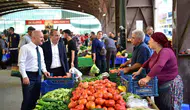 Vali Varol’un Çine mesaisi: Pazar yerinde samimi diyaloglar