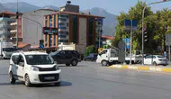 Denizli’de trafik kuralları hiçe sayılıyor: Kavşak adeta kaza fabrikasına döndü