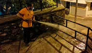 Efeler’de Gece Gündüz Mesai: Temizlik Ekipleri Sahada