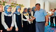 Küçük Hüsna’dan büyük başarı: Okul sırasına oturmadan hafız oldu
