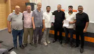 Kula Belediyesi'nde kriz: Komisyon üyeleri kapı dışarı edilince toplantıyı sokakta yaptılar