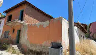 Uşak’ta tehlike saçan yapılar bir bir temizleniyor