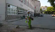 Kuşadası’nda Eğitim Seferberliği: Okul Bahçeleri Yeni Döneme Hazırlanıyor