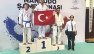 Yoğun bakımın kahramanı minderde devleşti: Hemşire Fuat Yiğit Akküç dünya zirvesinde