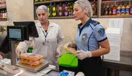 Kuşadası'nda gıda güvenliği alarmı: Denetimlerde uygunsuz ürünler toplandı