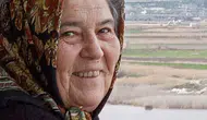 Denizli yolunda acı gece: Domates yüklü tırla çarpışan otomobilden acı haber geldi