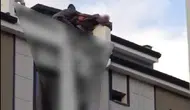 Çatıdaki dehşet anlarını Belediye Başkanı bitirdi: Personelini ölümün kıyısından çekti