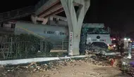 Söke yolunda gece yarısı dehşeti: Beton ayağa çarpan tır hurdaya döndü