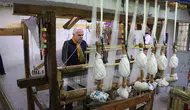 Modern fabrikalara inat: Bir ustanın elinde ilmek ilmek canlanan tarih