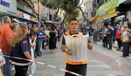 Alaşehir’de hasat heyecanı: Üzüm üreticileri hem sahada hem meydanda ter döktü