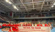 İzmir’in kurtuluş coşkusu voleybol parkesine taşındı: Üç dev kulüp tek yürek oldu