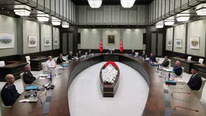 Erdoğan başkanlığındaki Yüksek Askeri Şura'da komuta değişiklikleri ve terfiler belirlendi.