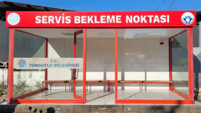 Turgutlu’da duraklar pırıl pırıl: Belediye ekiplerinden hijyen mesaisi