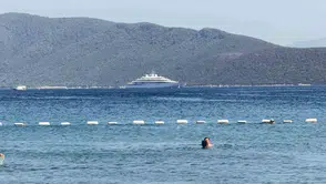 Bodrum sularında devasa şıklık: 150 milyon dolarlık yüzen kale