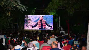 Manisa'da nostalji rüzgarı: Yeşilçam klasikleri parklara taşındı