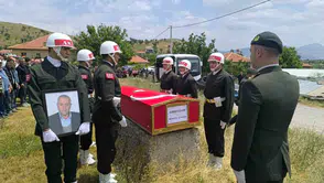 Kahraman gazi son görev yerinde dualarla uğurlandı
