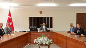 Aydın'da hizmet seferberliği: Vali Varol'dan kaymakamlara kritik talimat
