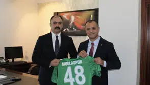 Muğlaspor’dan Başsavcı Kayaközü’ne nezaket ziyareti: 48 numaralı forma hediye edildi