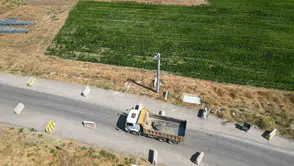 Karşıyaka Mahallesi'nde trafik çilesi: Beton bariyerler sürücüleri isyan ettirdi
