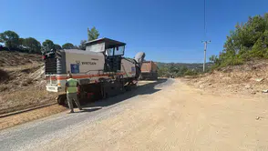 Aydın’ın dört bir yanında hummalı çalışma: 17 ilçede ulaşım konforu yükseliyor