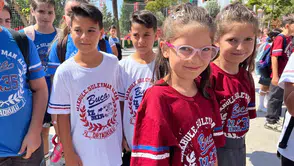 İzmir’in İkizler Üssü: Bir okulda 54 öğrenci aynı anda aynı heyecanı paylaşıyor