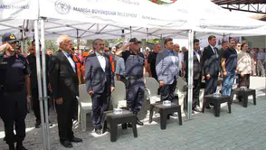 Kula’da kavun bereketi şölene dönüştü: En lezzetliler altınla ödüllendirildi