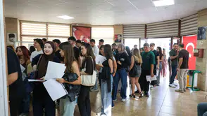 Aydın'da öğrencilerin ulaşım mesaisi: AYKART stantları hayat kurtarıyor