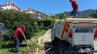 Menderes’in Sahil Bölgesinde Atık Seferberliği