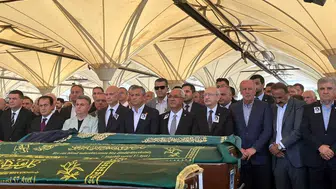 Deniz Baykal'ın eşi Olcay Baykal, Ankara'da son yolculuğuna uğurlandı