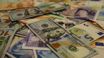 İstanbul'da döviz kurları yükselmeye devam ediyor: Dolar 48,08, Euro 56,20 liradan işlem