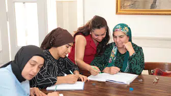 Konaklı kadınların okuma azmi örnek oldu