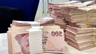 Temmuz ayı bütçe açığı 378 milyar lira, vergi gelirleri yüzde 37 arttı