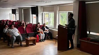 Karpuzlu’da geleceğin teminatı öğrenciler için kritik uyarılar: Emniyetten kapsamlı bilgilendirme