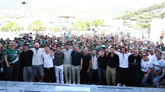 Bodrum FK'dan minik taraftarlara unutulmaz ziyaret: Yeşil beyazlılar sınıfları renklendirdi