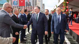 Bilal Saygılı’dan Cumhuriyet mesajı: İzmir’in enerjisi Türkiye Yüzyılı’na güç katacak