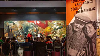 İzmir’de Nâzım Hikmet rüzgarı: Romantika sergisi sanatseverleri büyüledi