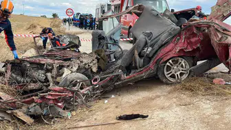 Uşak yolunda acı bilanço: Aynı aileden üç kişi feci kazada can verdi