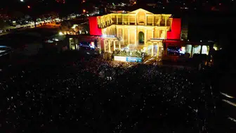 Lidya’nın başkentinde Balkan rüzgarı: Goran Bregovic binlerce kişiyi büyüledi