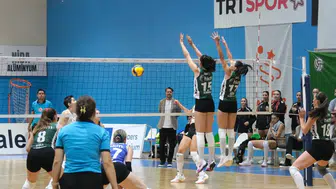 Bodrumspor voleybolda sezona sert bir başlangıç yaptı