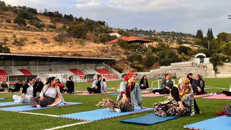 Güney'de spor rüzgarı: Kadınlar matlarını alıp sahaya indi