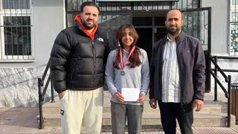 Bolvadin’in yeni yıldızı pistlerin tozunu attırdı: Tuana Günyaz zirvede