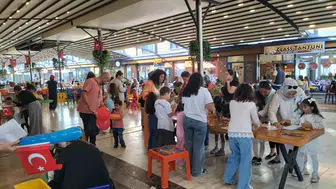 Köyceğizli minikler Cumhuriyet coşkusunu sanatla kutladı