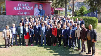 Efeler’de muhtarlar günü buluşması: Başkan Yetişkin’den hizmet vurgusu