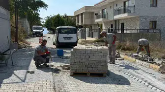 Kuşadası sokaklarında yoğun mesai: 56 noktada yenileme operasyonu