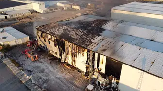 Emirdağ'da korkutan fabrika yangını: Ekipler alevlere geçit vermedi