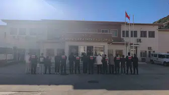 Kuşadası'nda huzur operasyonu: 11 suçlu demir parmaklıklar ardında