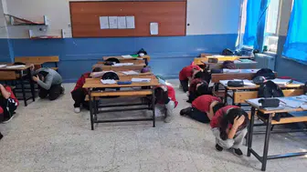 Manisa'da afet bilinci dersi: Öğrenciler saniyeler içinde güvenli alana ulaştı